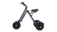 Charger l'image dans la visionneuse de la galerie, Trottinette électrique 3 roues avec selle pliable YĒYĒ TWIST gris équipé de pneus larges crantés tout-terrain et suspension arrière