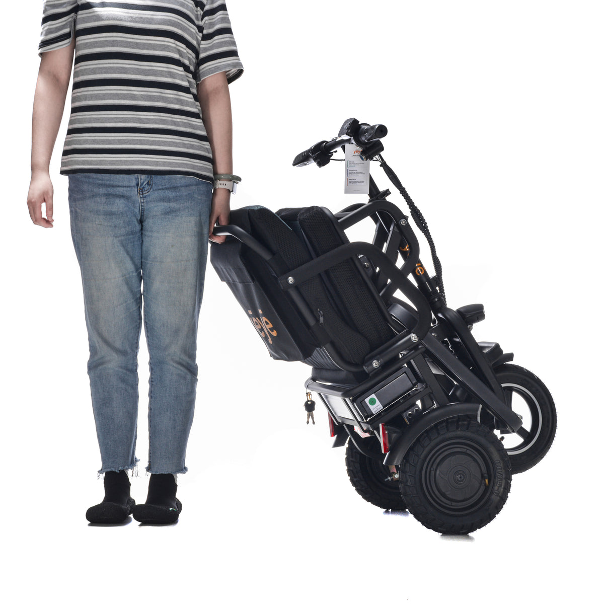 Guidon réglable et rabattable pour pliage rapide sur la trottinette électrique 3 roues avec selle YĒYĒ POP