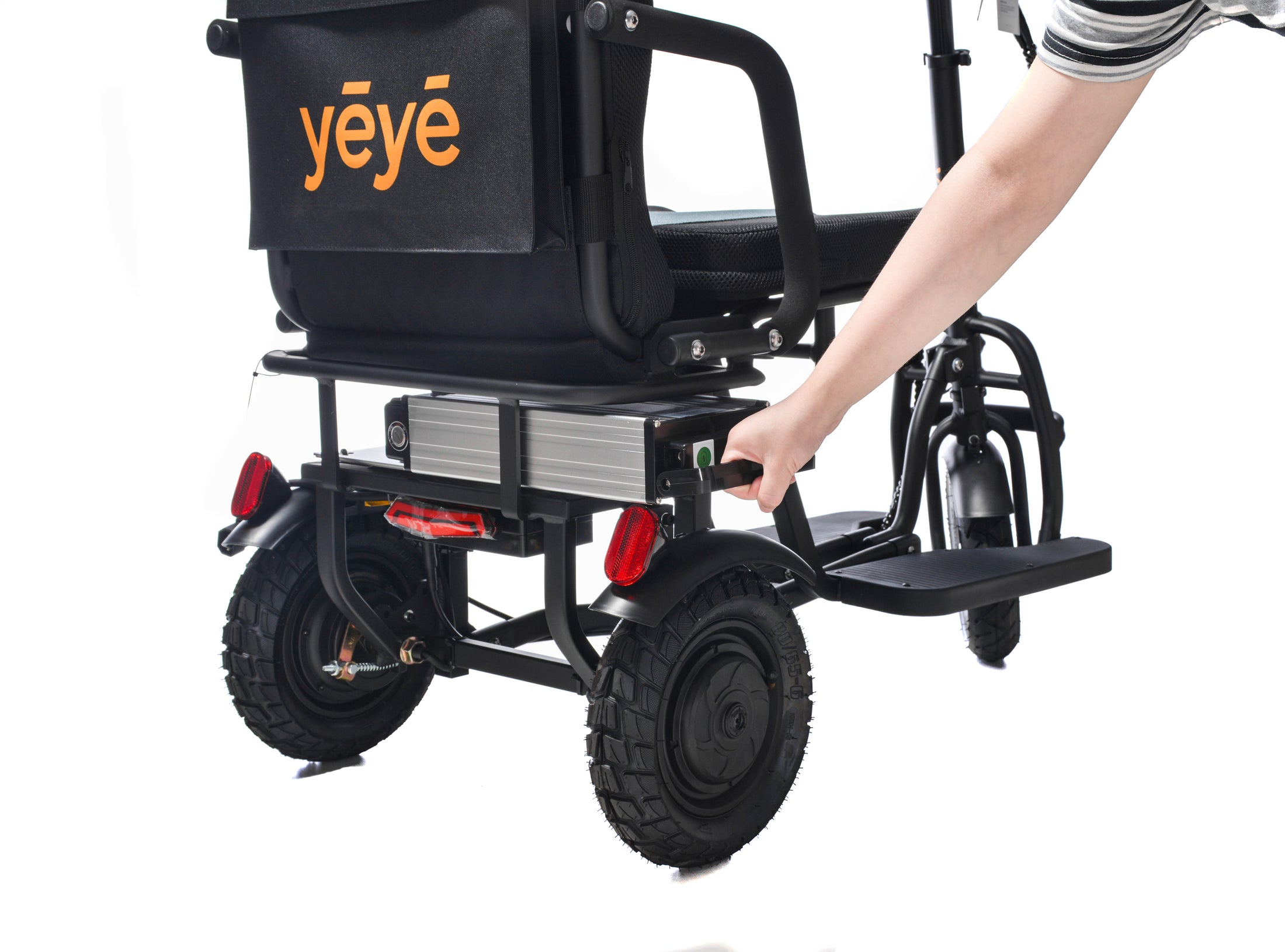 YĒYĒ POP - 1190€ TTC